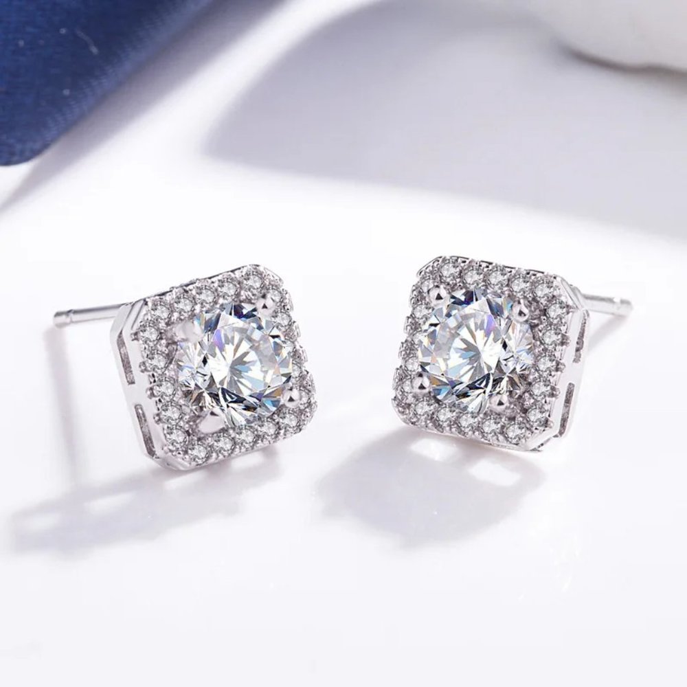 Elegant Stud Drop Ensemble 925 Sterling Silver Necklace And Earrings - Picture 2 of 6